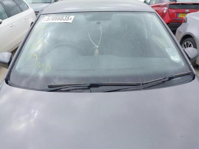 Volkswagen Polo V 1.2 12V Sloopvoertuig (2010, Moondust, Moonmist, Muisgrijs, Zilvergrijs)