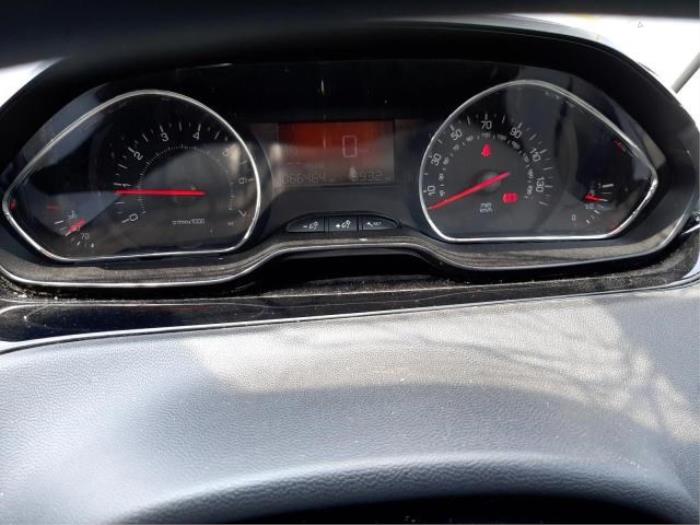 Peugeot 208 I 1.2 Vti 12V PureTech 82 Sloopvoertuig (2015, Blauw)