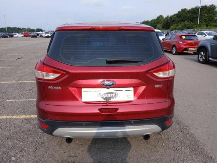 Ford Kuga II 1.5 EcoBoost 16V 150 Sloopvoertuig (2015, Rood)
