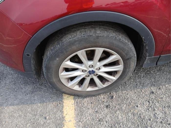 Ford Kuga II 1.5 EcoBoost 16V 150 Sloopvoertuig (2015, Rood)