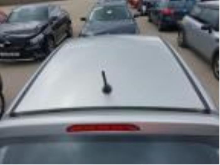 Kia Picanto 1.0 12V Sloopvoertuig (2012, Zilvergrijs)