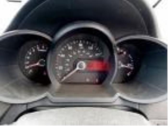 Kia Picanto 1.0 12V Sloopvoertuig (2012, Zilvergrijs)