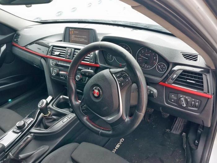 BMW 3 serie 316i 1.6 16V Sloopvoertuig (2013, Zilvergrijs)