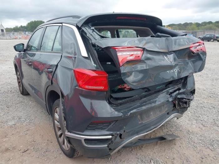 Volkswagen T-Roc I 1.5 TSI Evo BMT 16V Sloopvoertuig (2020, Moondust, Moonmist, Muisgrijs, Zilvergrijs)