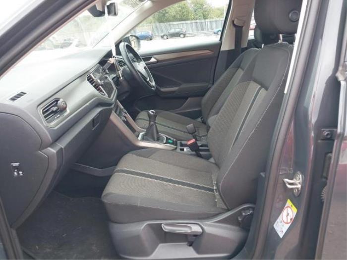 Volkswagen T-Roc I 1.5 TSI Evo BMT 16V Sloopvoertuig (2020, Moondust, Moonmist, Muisgrijs, Zilvergrijs)