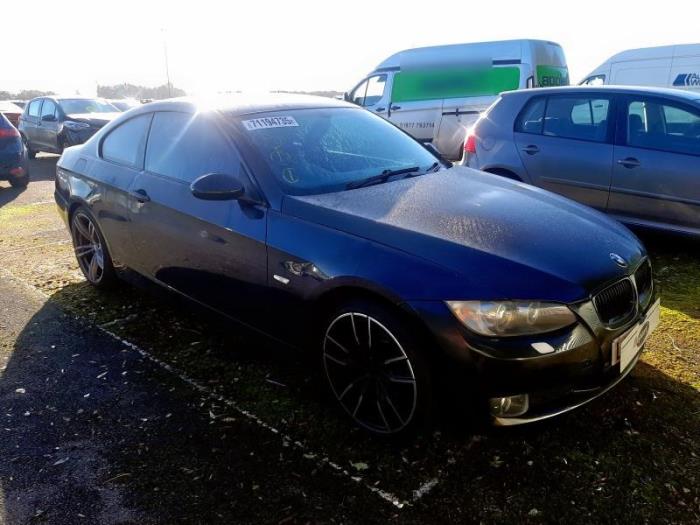 BMW 3 serie 320i 16V Sloopvoertuig (2009, Zwart)