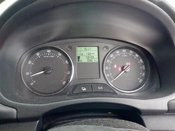 Skoda Fabia II 1.2 TSI Sloopvoertuig (2013, Rood)