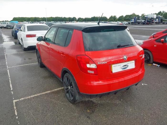 Skoda Fabia II 1.2 TSI Sloopvoertuig (2013, Rood)