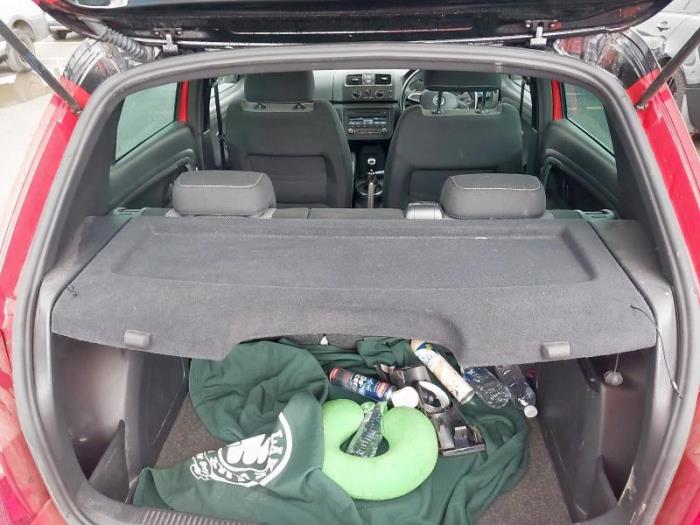 Skoda Fabia II 1.2 TSI Sloopvoertuig (2013, Rood)