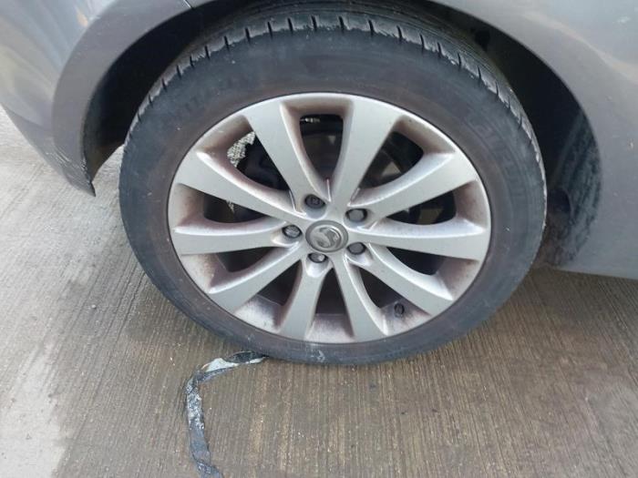 Opel Meriva 1.4 Turbo 16V Ecotec Sloopvoertuig (2015, Donker, Grijs)