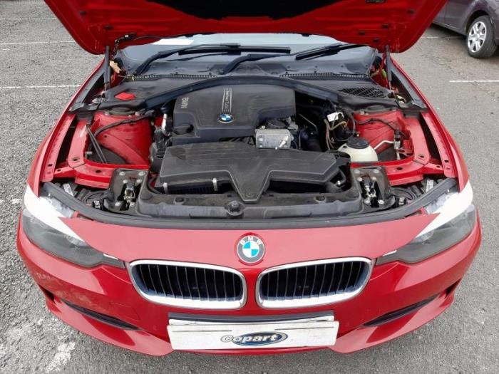BMW 3 serie 320i 2.0 16V Sloopvoertuig (2013, Rood)