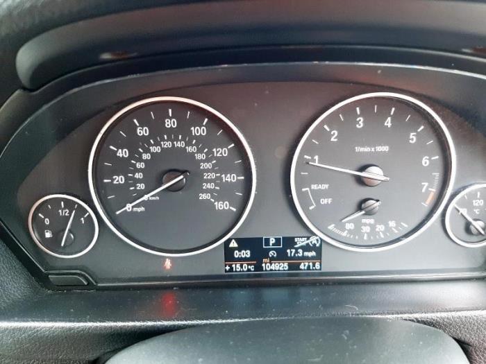 BMW 3 serie 320i 2.0 16V Sloopvoertuig (2013, Rood)