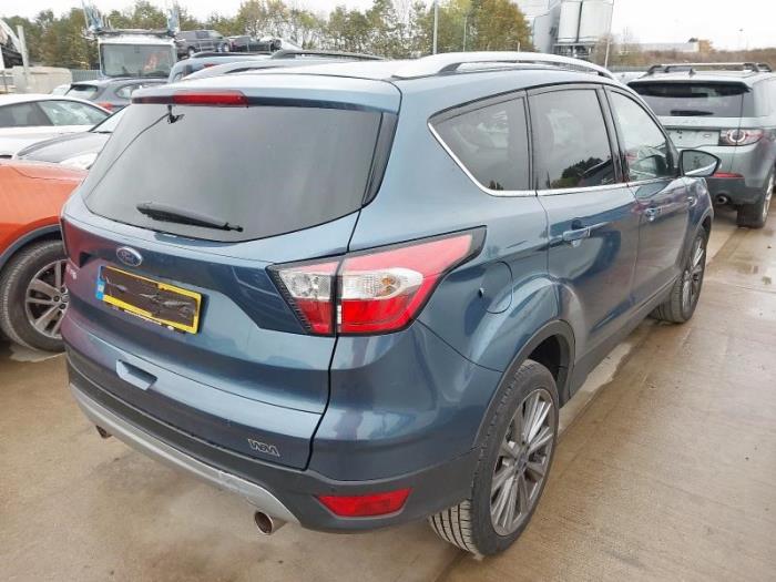 Ford Kuga II 1.5 EcoBoost 16V 150 Van Sloopvoertuig (2019, Blauw)
