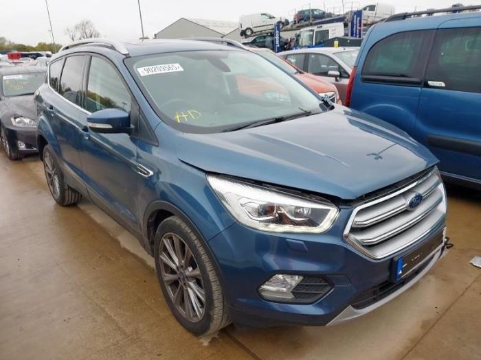 Ford Kuga II 1.5 EcoBoost 16V 150 Van Sloopvoertuig (2019, Blauw)