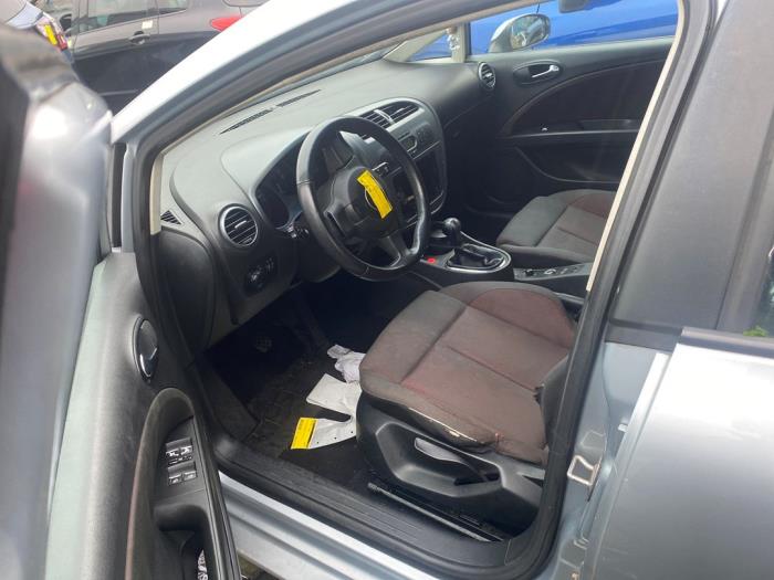 Seat Leon 2.0 FSI 16V Sloopvoertuig (2006, Grijs)
