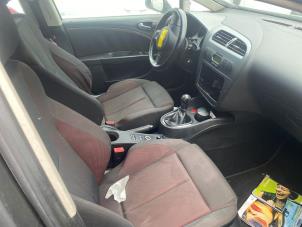 Seat Leon 2.0 FSI 16V Sloopvoertuig (2006, Grijs)