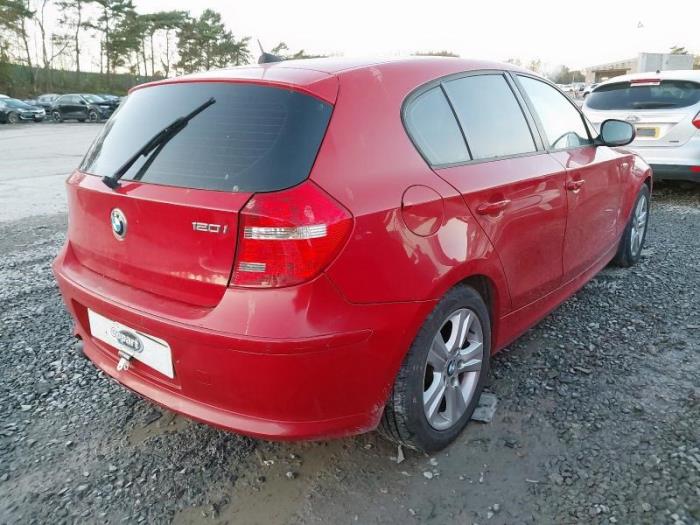 BMW 1 serie 120i 16V Sloopvoertuig (2010, Rood)