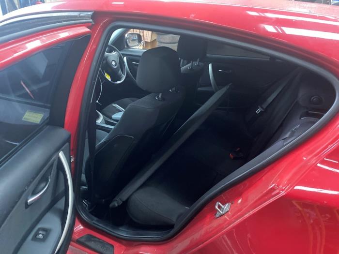 BMW 1 serie 120i 16V Sloopvoertuig (2010, Rood)