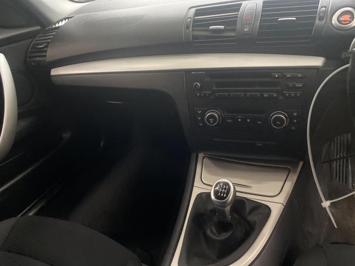 BMW 1 serie 120i 16V Sloopvoertuig (2010, Rood)