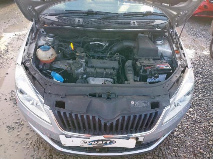 Skoda Fabia II 1.2i 12V Sloopvoertuig (2013, Zilver)