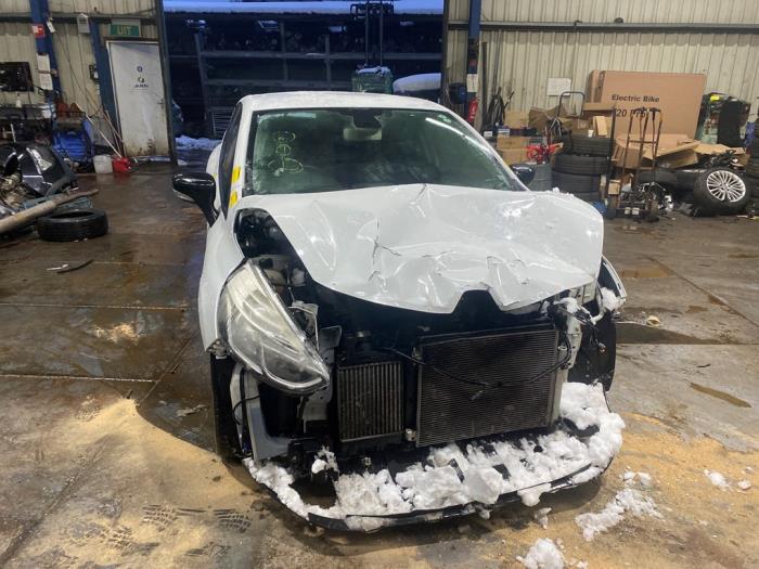 Renault Clio IV 0.9 Energy TCE 90 12V Sloopvoertuig (2015, Wit)