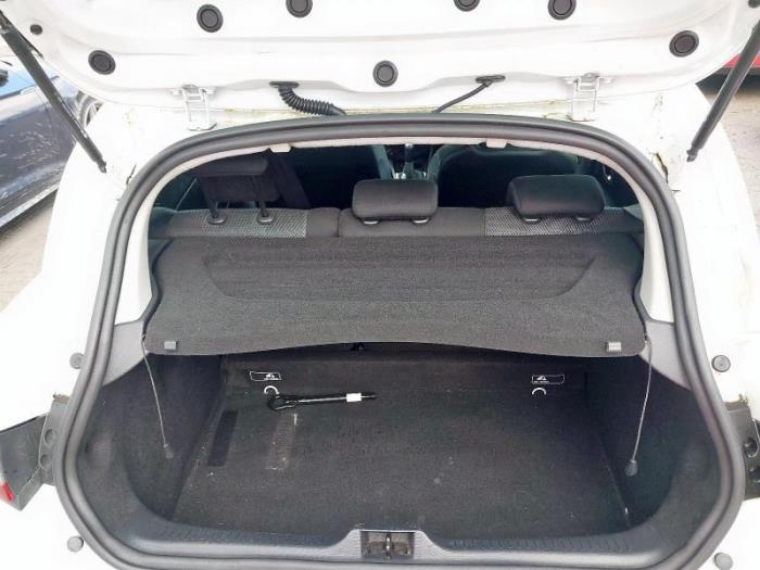 Renault Clio IV 0.9 Energy TCE 90 12V Sloopvoertuig (2015, Wit)