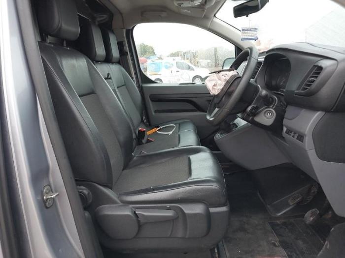 Citroen Jumpy 1.5 Blue HDi 100 Sloopvoertuig (2021, Zilvergrijs)