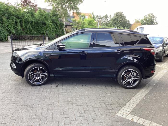 Kit Tagliando FORD Kuga II 1.5 EcoBoost 88 KW 2016-2019 - 5L Olio + 3 Filtri (Olio, Aria, Abitacolo)