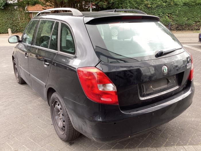Skoda Fabia II Combi 1.2 TDI 12V Greenline Sloopvoertuig (2010, Zwart)