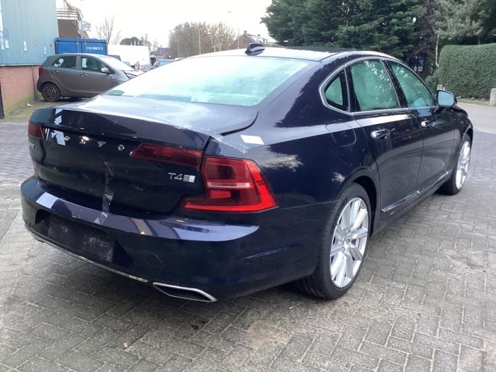 Volvo S90 II 2.0 T4 16V Sloopvoertuig (2019, Blauw)