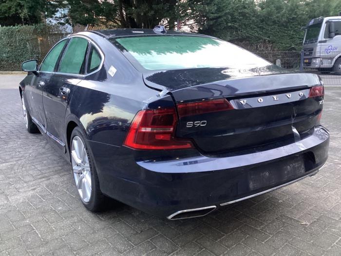 Volvo S90 II 2.0 T4 16V Sloopvoertuig (2019, Blauw)