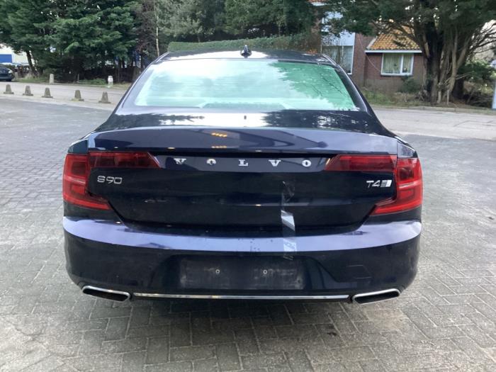 Volvo S90 II 2.0 T4 16V Sloopvoertuig (2019, Blauw)