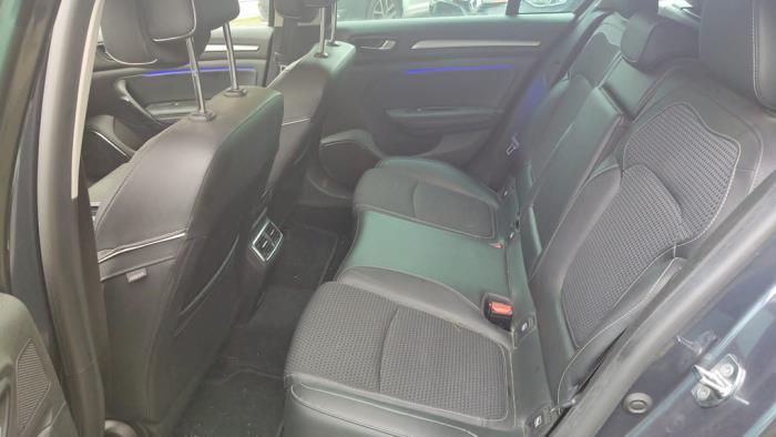 Renault Megane IV Estate 1.3 TCE 140 16V Sloopvoertuig (2019, Grijs)