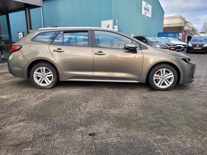 Toyota Corolla Touring Sport 1.8 16V Hybrid Sloopvoertuig (2022, Groen)