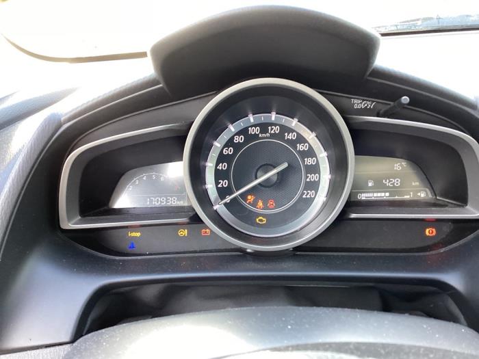 Mazda 2 1.5 SkyActiv-G 90 Sloopvoertuig (2015, Bruin)