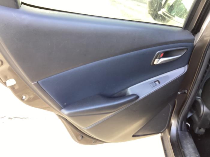 Mazda 2 1.5 SkyActiv-G 90 Sloopvoertuig (2015, Bruin)