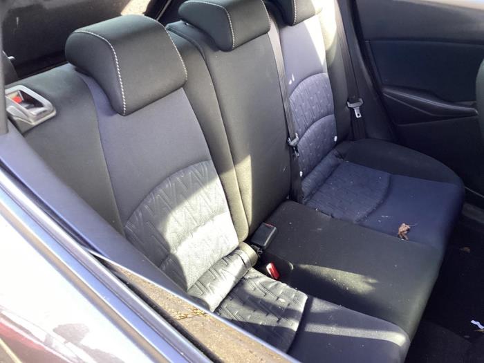 Mazda 2 1.5 SkyActiv-G 90 Sloopvoertuig (2015, Bruin)