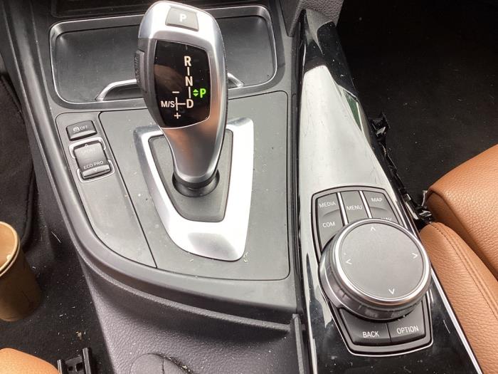 BMW 3 serie Touring 320d 2.0 16V EfficientDynamicsEdition Sloopvoertuig (2017, Blauw)