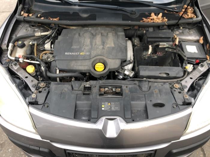 Renault Megane III Berline 1.9 dCi Sloopvoertuig (2009, Grijs)