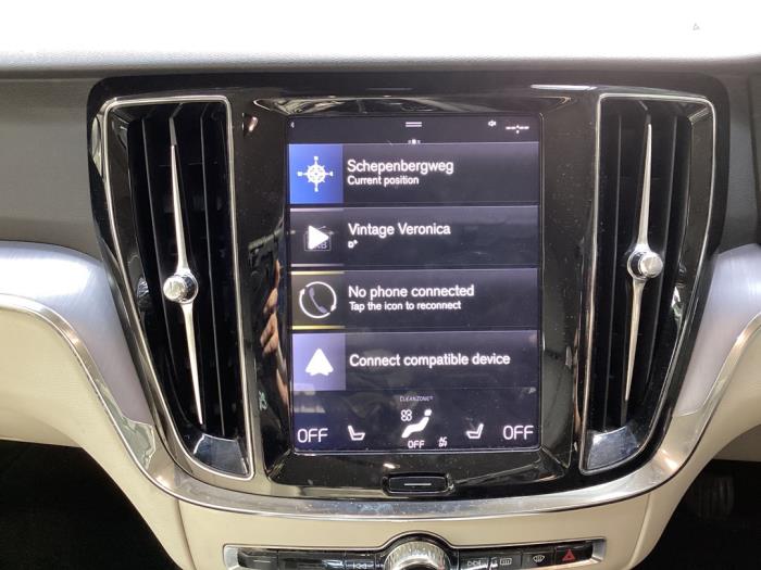 Volvo V60 II 2.0 D3 16V Sloopvoertuig (2019, Metallic, Blauw)