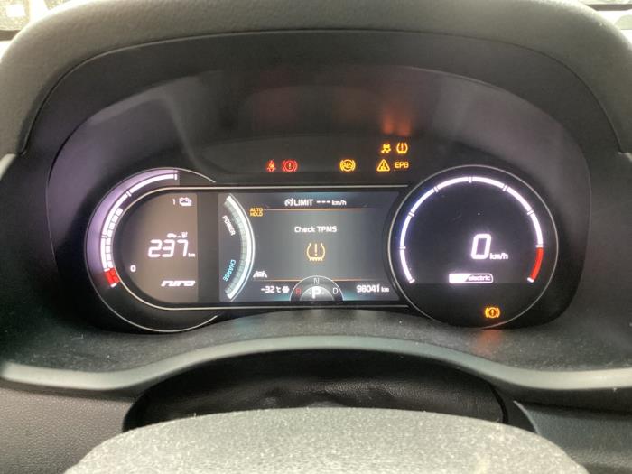 Kia Niro I E-Niro 64 kWh Sloopvoertuig (2019, Zwart)