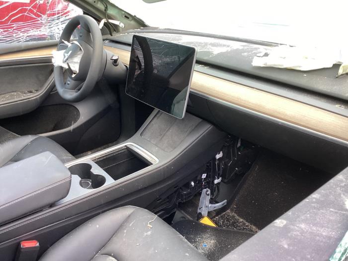 Tesla Model Y RWD Sloopvoertuig (2023, Grijs)