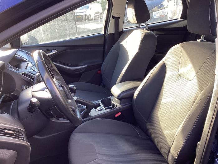 Ford Focus 3 Wagon 1.0 Ti-VCT EcoBoost 12V 125 Sloopvoertuig (2013, Blauw)