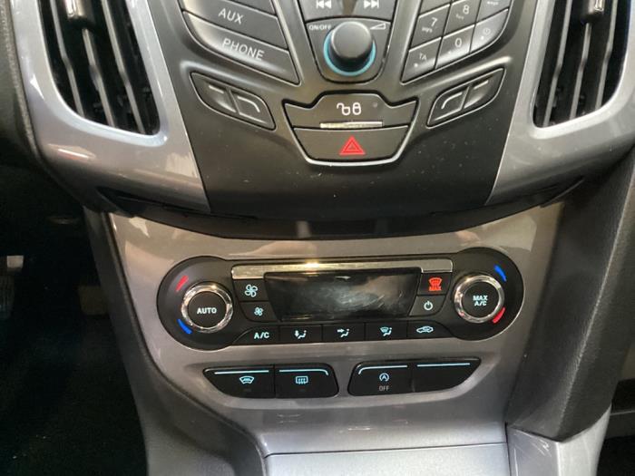 Ford Focus 3 Wagon 1.0 Ti-VCT EcoBoost 12V 125 Sloopvoertuig (2013, Blauw)