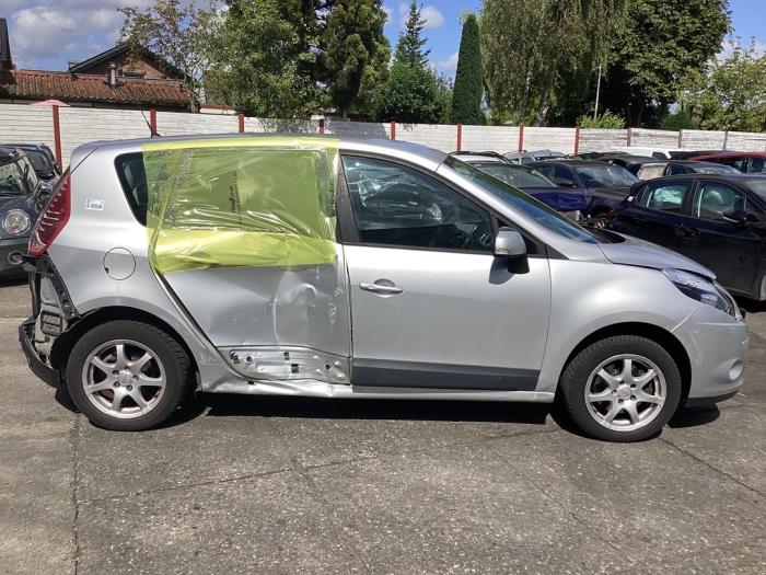 Renault Scénic III 1.6 16V Sloopvoertuig (2011, Grijs)