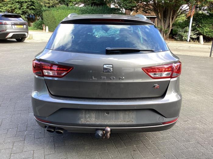 Seat Leon ST 1.4 TSI ACT 16V Sloopvoertuig (2017, Grijs)