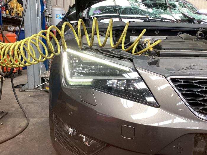 Seat Leon ST 1.4 TSI ACT 16V Sloopvoertuig (2017, Grijs)