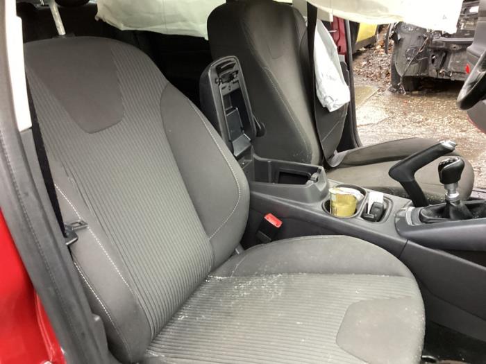 Ford Focus 3 Wagon 1.6 TDCi ECOnetic Sloopvoertuig (2013, Rood)