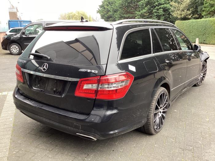 Mercedes E Estate E-350 CDI V6 24V BlueEfficiency Sloopvoertuig (2011, Zwart)