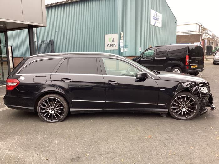 Mercedes E Estate E-350 CDI V6 24V BlueEfficiency Sloopvoertuig (2011, Zwart)